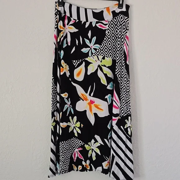 Black/Colorful Skirt Size XL - Picture 1 of 3